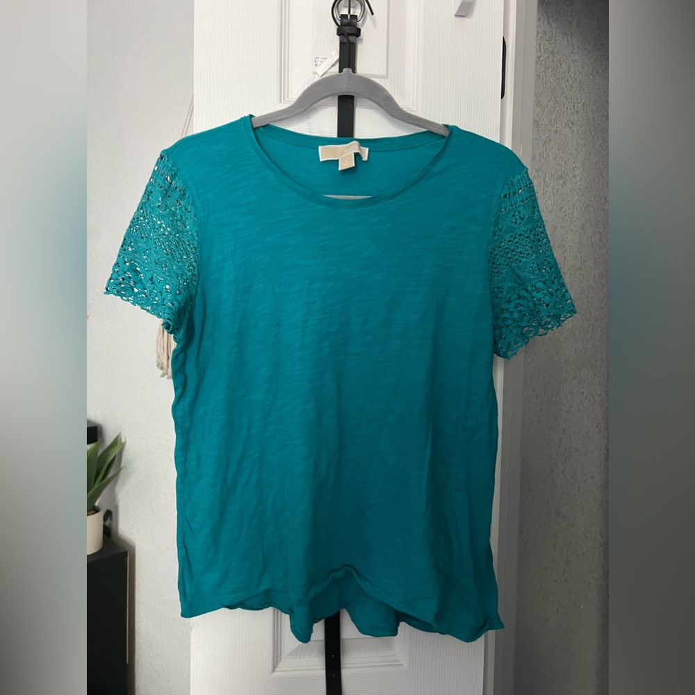 Michael Kors lace sleeve top - Picture 1 of 3